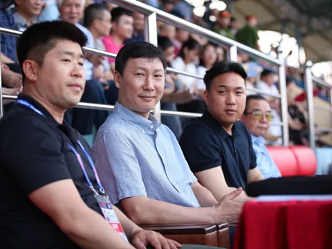HLV Kim Sang Sik đến Vũng Tàu