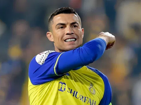 Ronaldo vắng mặt, Al Nassr thua bạc nhược trước Granada