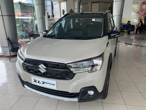 Suzuki XL7 bản tiết kiệm xăng "chốt" ngày ra mắt khách Việt