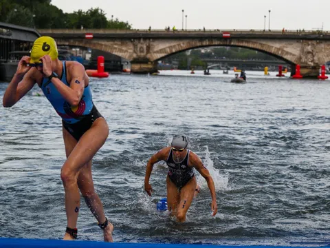 Nỗi lo mới về sông Seine của các vận động viên Olympic