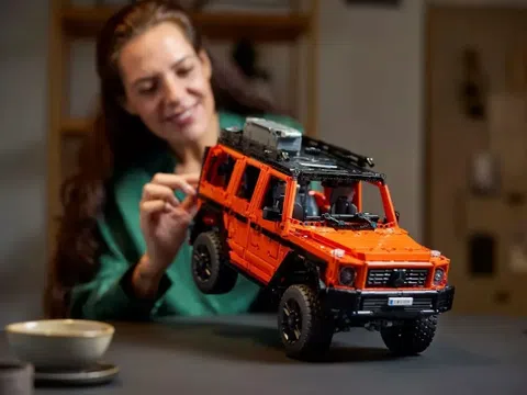 Cận cảnh bộ lego 2.891 mảnh ghép kỷ niệm 45 năm ngày ra mắt Mercedes G-Class