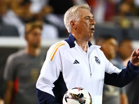 HLV Ancelotti vẫn tỏ ra bình thản sau trận thua Barca trên đất Mỹ