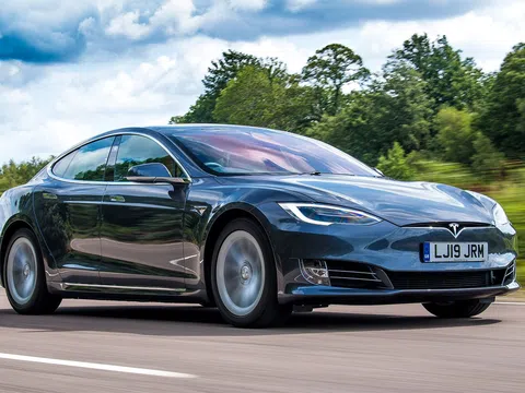 Người tiêu dùng đang dần từ bỏ xe điện Tesla