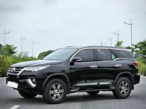 Ngỡ ngàng giá rao bán của Toyota Fortuner 2017 sau 7 năm lăn bánh