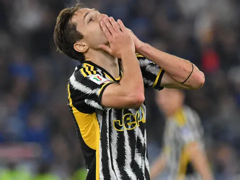 Bị Juventus ruồng bỏ, Chiesa tài năng nhưng ‘ế chổng vó’