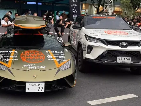 Cận cảnh Toyota Fortuner Legender - Nhân tố lạ trong dàn siêu xe tham dự Gumball 3000 2024