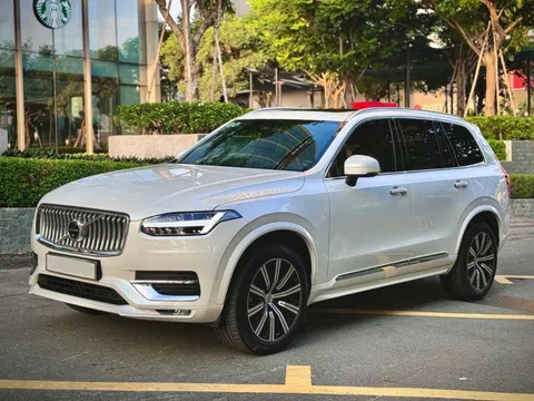 Chạy ‘lướt’ gần 8.000 km, Volvo XC90 2023 được rao bán với giá bao nhiêu?