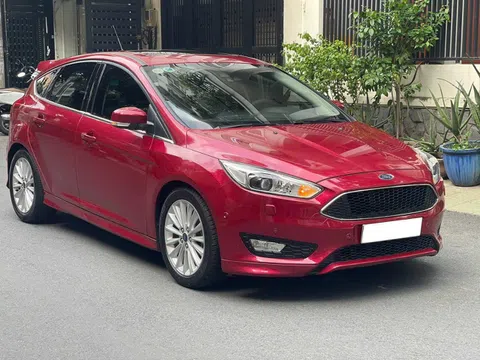 Bất ngờ với mức khấu hao của Ford Focus 2016 sau 8 năm lăn bánh