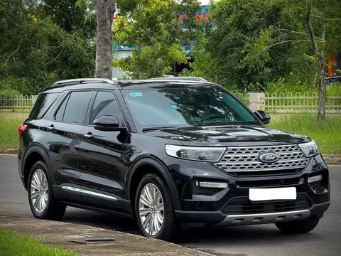 SUV 7 chỗ Ford Explorer 2022 khấu hao thế nào sau 2 năm lăn bánh tại Việt Nam?