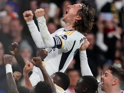 Chuyển nhượng tối 2/10: Người thay thế Modric xuất hiện, Liverpool quyết mua Branthwaite