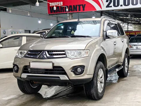 Mitsubishi Pajero Sport 2017 bất ngờ rao bán chỉ ngang Kia Morning sau 7 năm lăn bánh