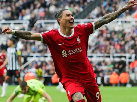 Nunez tính chuyện đến Barca, Liverpool nhắm song sát Atalanta