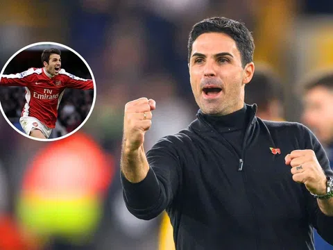 Arsenal tính 'cuỗm ngọc quý' của Barca, được so sánh với Cesc Fabregas