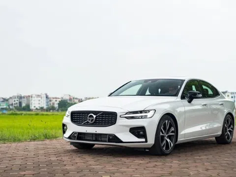 Volvo S60 2020 rao bán ngang ngửa Toyota Camry sau khi "lướt" 21.000 kilomet