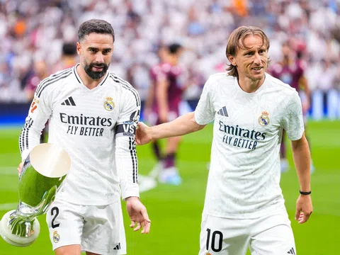 CHÍNH THỨC: Real Madrid gia hạn hợp đồng với 'kỷ lục gia' C1