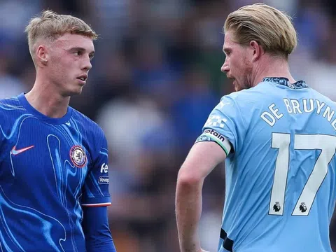 Cole Palmer chính thức vượt mặt De Bruyne