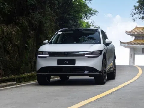 SUV điện Zeekr 7X nhận 20.000 đơn hàng chỉ sau 18 ngày mở bán