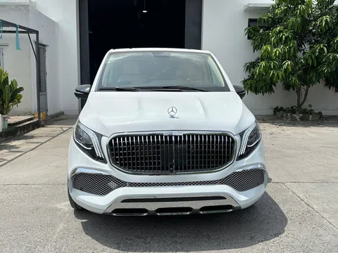 Đại lý chào bán Mercedes-Benz V-Class độ Maybach với giá đắt hơn hai chiếc Kia Carnival cao cấp