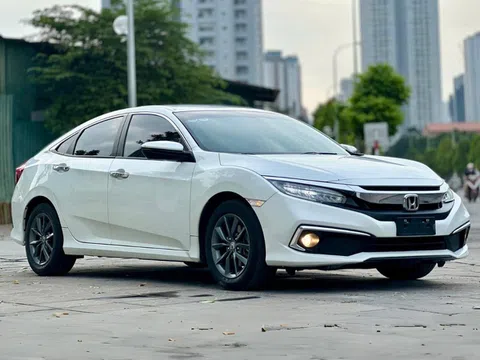 Honda Civic 2020 chạy ‘lướt’ 22.000 km tại Việt Nam khấu hao gần 300 triệu đồng