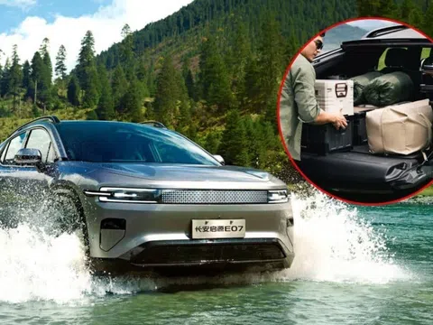 Vén màn Changan Nevo E07 - SUV điện độc đáo với khả năng biến hình thành xe bán tải