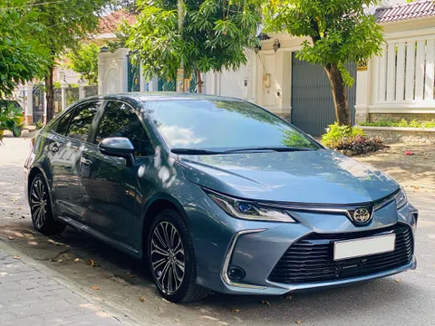 Toyota Corolla Altis 2022 rao bán khó tin sau chưa đầy 2 năm lăn bánh