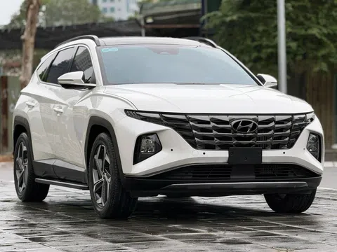 Lăn bánh 30.000 km, SUV cỡ C Hyundai Tucson 2022 rao bán với giá bao nhiêu?