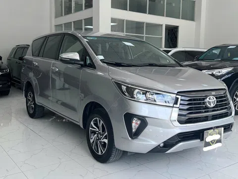 Lăn bánh 40.000 km, Toyota Innova 2021 số tự động khấu hao tới hơn 200 triệu đồng