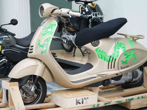 Vespa 946 Dragon từng đắt ngang xe sang giảm giá mạnh trước thềm năm mới Ất Tỵ