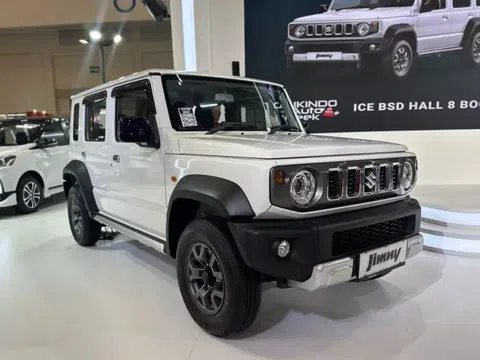 Suzuki Jimny White Rhino Edition trình làng tại Indonesia: Phiên bản giới hạn chỉ 100 chiếc