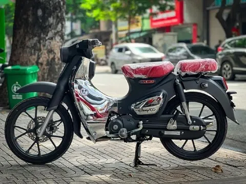 Honda Super Cub C125 phiên bản đặc biệt có giá cao hơn một chiếc SH 350i mới tại Việt Nam