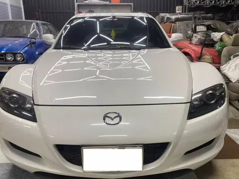 Mục sở thị tượng đài Mazda RX-8 bản số sàn hiếm hoi tại Việt Nam