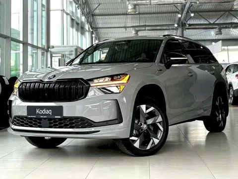 Skoda Kodiaq 2025 chuẩn bị đến tay khách Việt, dự kiến có 2 phiên bản với giá cao nhất 1,6 tỷ đồng