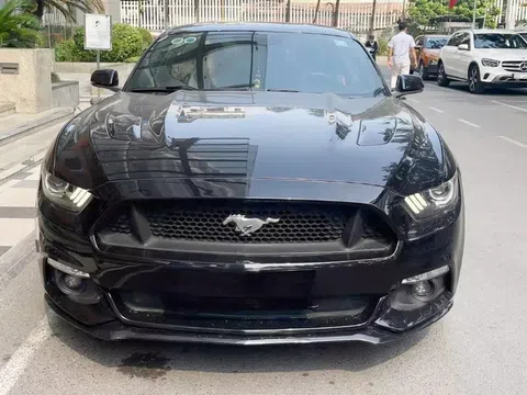 Giật mình với mức giá rao bán "cao ngất ngưởng" của Ford Mustang đời 2015 tại Hà Nội