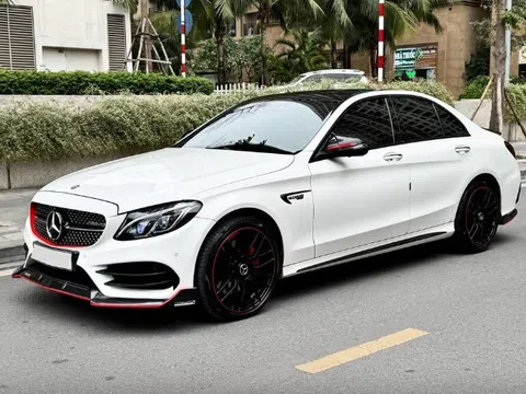 Mercedes-Benz C300 độ body lên C63 AMG bất ngờ được rao bán với mức giá chỉ ngang ngửa Mazda CX-5