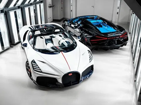 Chiêm ngưỡng cặp đôi siêu xe Bugatti W16 Mistral đầu tiên về tay chủ nhân sau 3 năm ra mắt