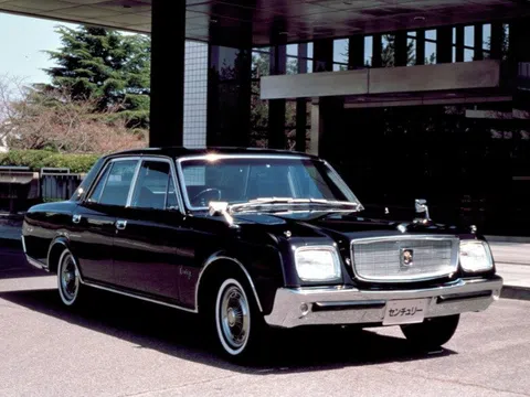 Giải mã lý do Toyota Century được mệnh danh là "Rolls-Royce Cullinan Châu Á"