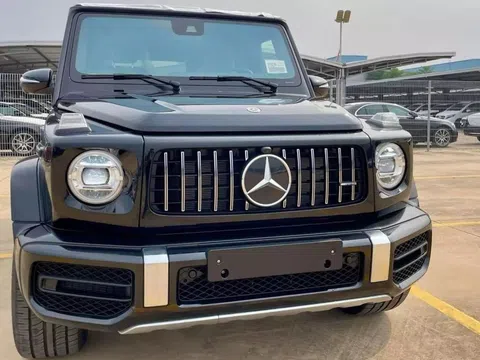 SUV chủ tịch Mercedes-AMG G63 chính hãng "chạm đáy" mới tại đại lý, rẻ hơn cả xe chạy lướt