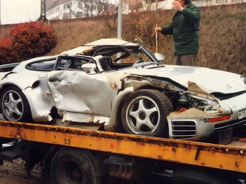 Kỳ tích phục chế Porsche 959: Huyền thoại sống dậy từ đống hoang tàn