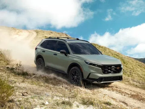 Honda CR-V 2025 ra mắt: Từ bản base đã “xịn”, thêm bản offroad 204 mã lực dành cho dân mê địa hình