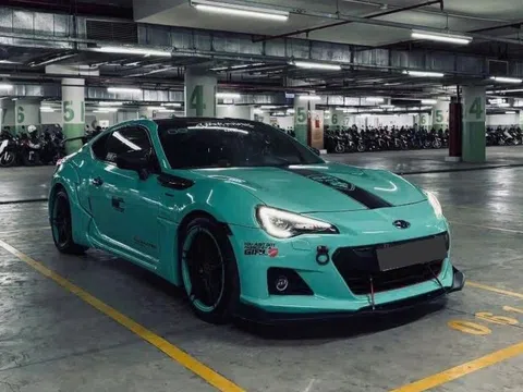 Xe đua đường phố Subaru BRZ 2012 với loạt trang bị "khủng" bất ngờ rao bán với giá không ngờ tới