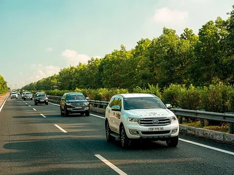 Phát hiện ô tô con phóng 96km/h trong khu dân cư, 14 lần vi phạm tốc độ bị phanh phui