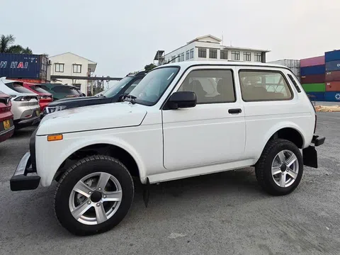 Lô ô tô Nga đầu tiên về Việt Nam: Giá dự kiến từ 360 triệu, có SUV kiểu Jimny