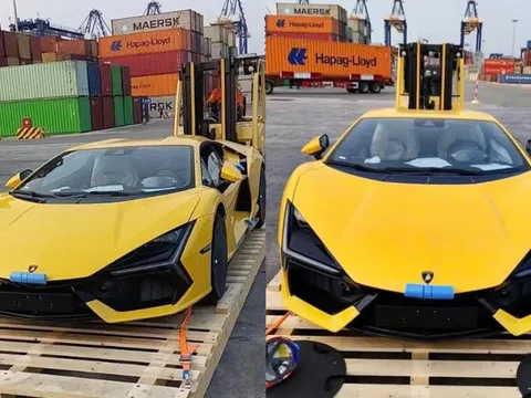 Siêu xe hybrid Lamborghini Revuelto chính hãng đầu tiên về tới Việt Nam?