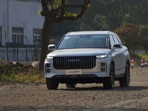Ô tô PHEV Trung Quốc "so kè" tại Việt Nam: Cuộc đua về khả năng tiết kiệm xăng và đi xa