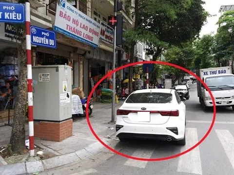 Mức phạt dành cho hành vi dừng, đỗ ô tô ngược chiều theo quy định mới