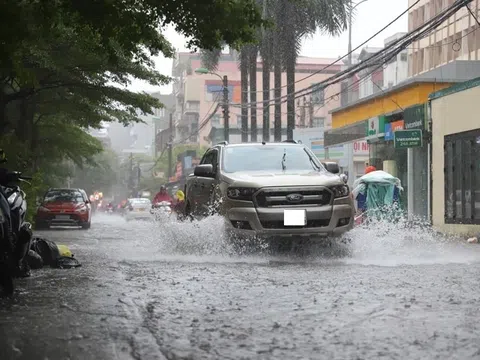 Cẩm nang phòng tránh thiệt hại cho ô tô trong mùa mưa bão