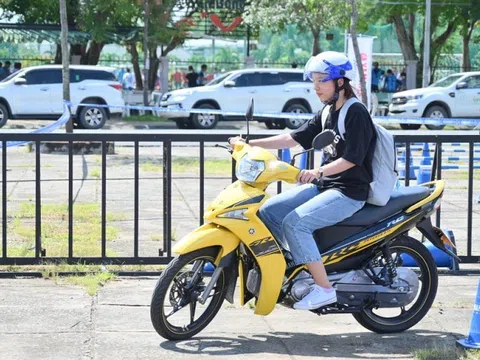 Những kỹ năng tài xế cần nhớ để tránh bị trượt bánh khi lái xe máy vào cua