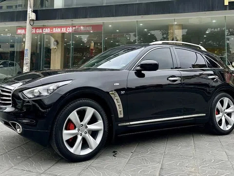 Dù đã khai tử ở Việt Nam, xe sang Nhật Infiniti QX70 10 năm tuổi vẫn giữ giá gần 1 tỷ đồng