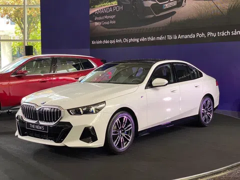 BMW 5 Series 2025 - Cú lột xác táo bạo trong phân khúc sedan hạng sang