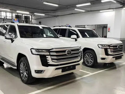 Toyota thay đổi cục diện tháng 5:  Land Cruiser bất ngờ "cháy hàng", Vios lật ngược thế cờ